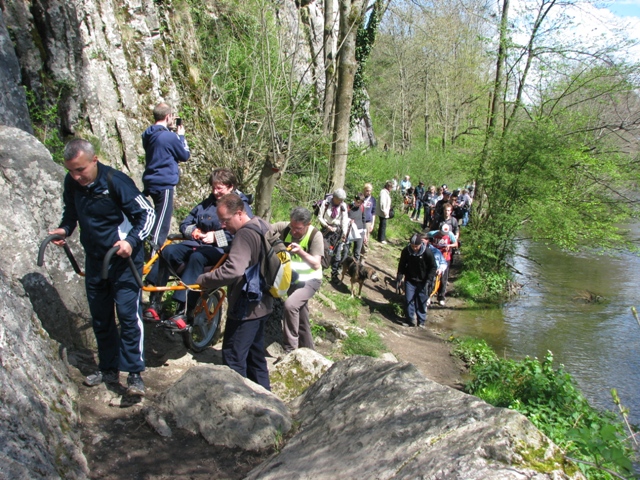 randonnée sportive avec joëlettes, Hotton, 2012